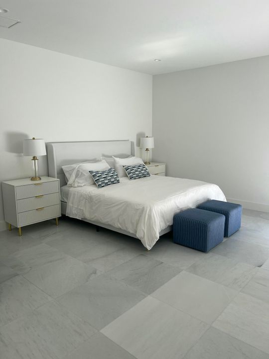 En Venta: $748,000 (3 camas, 2 baños, 2270 Pies cuadrados)