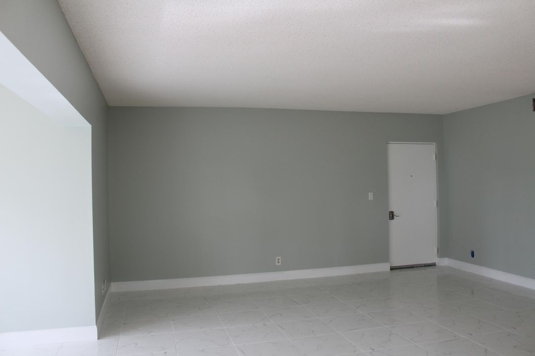 For Rent: $2,699 (2 beds, 2 baths, 1433 Square Feet)