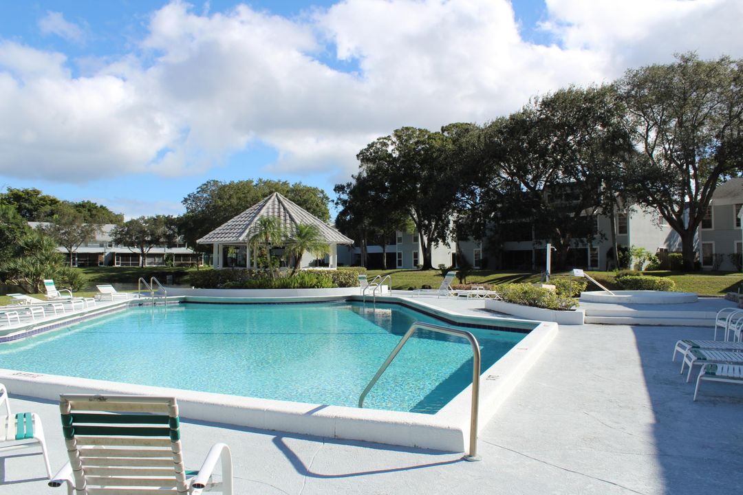 For Rent: $2,699 (2 beds, 2 baths, 1433 Square Feet)