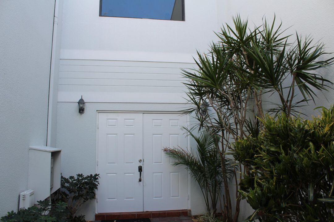 For Rent: $2,699 (2 beds, 2 baths, 1433 Square Feet)