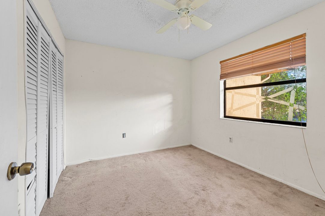 待售: $255,500 (2 贝兹, 2 浴室, 787 平方英尺)