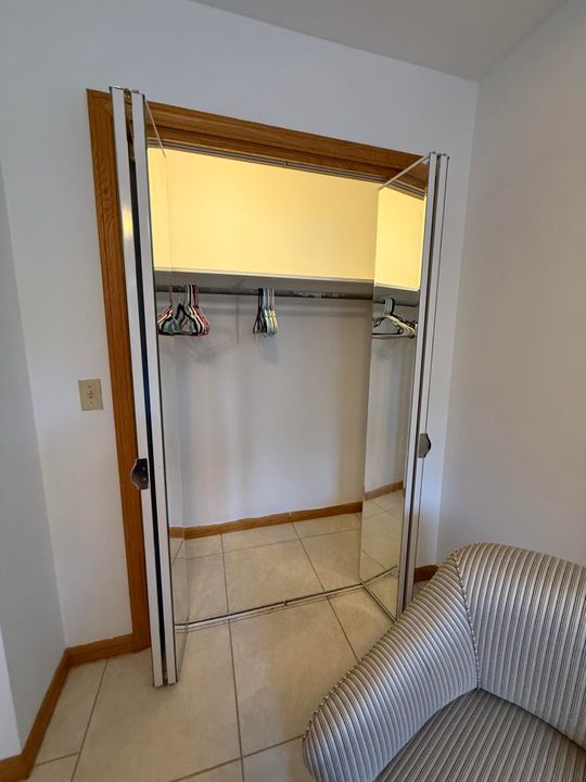 Activo con contrato: $2,150 (3 camas, 2 baños, 1360 Pies cuadrados)