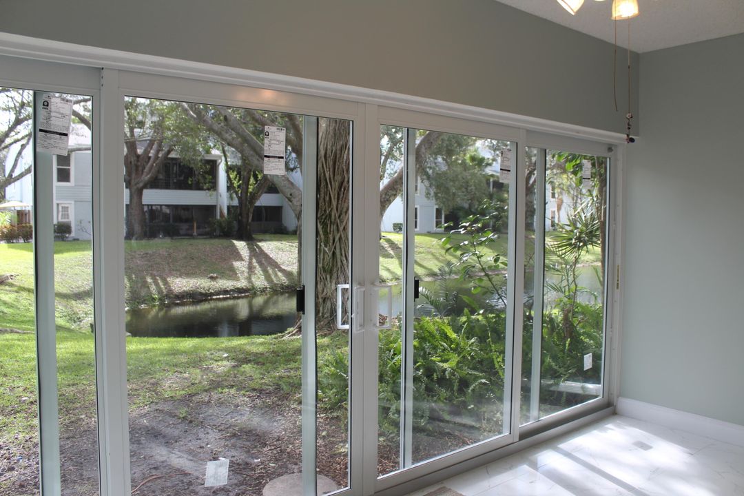 For Sale: $349,000 (2 beds, 0 baths, 1433 Square Feet)