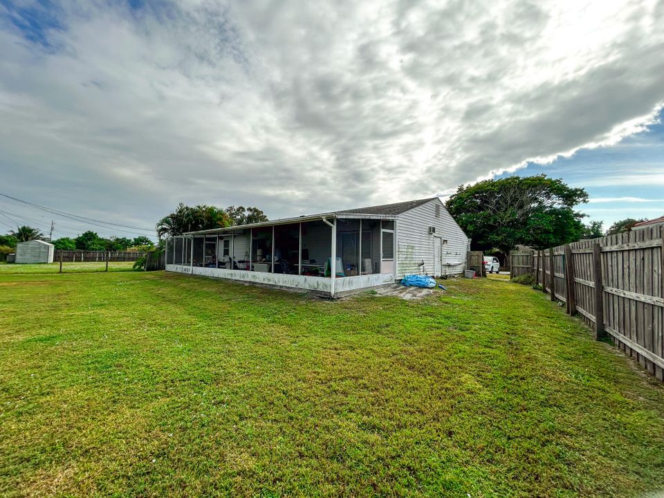 待售: $230,000 (3 贝兹, 2 浴室, 1183 平方英尺)