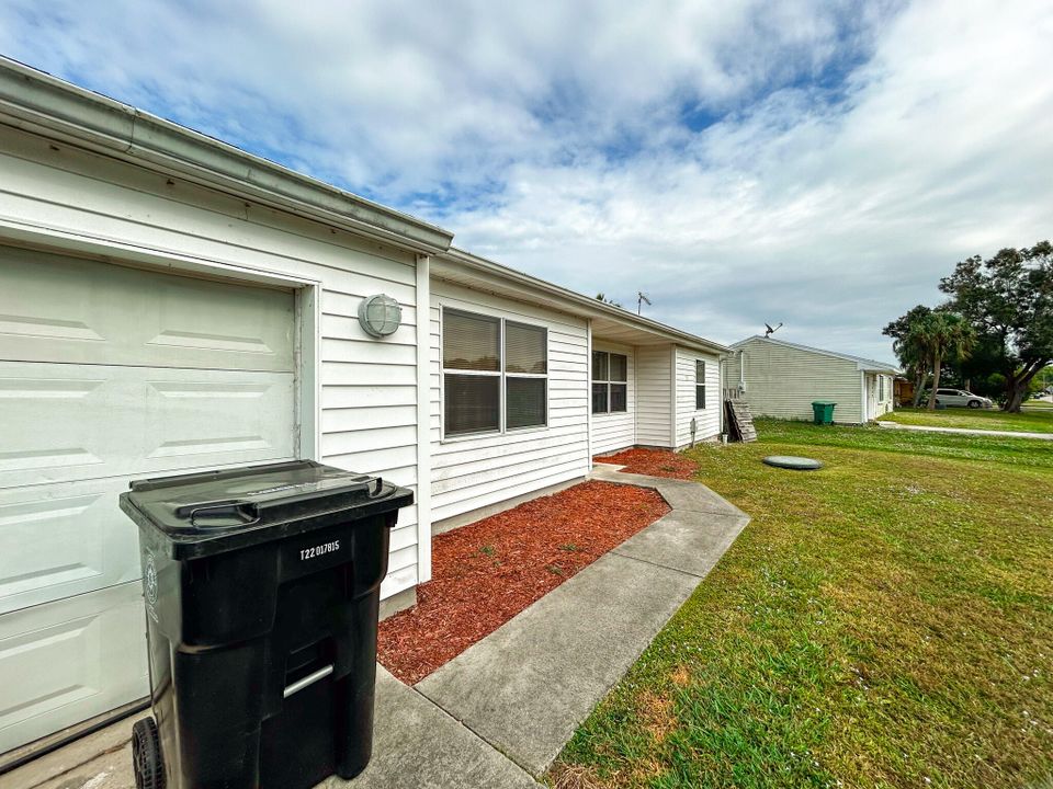 待售: $230,000 (3 贝兹, 2 浴室, 1183 平方英尺)