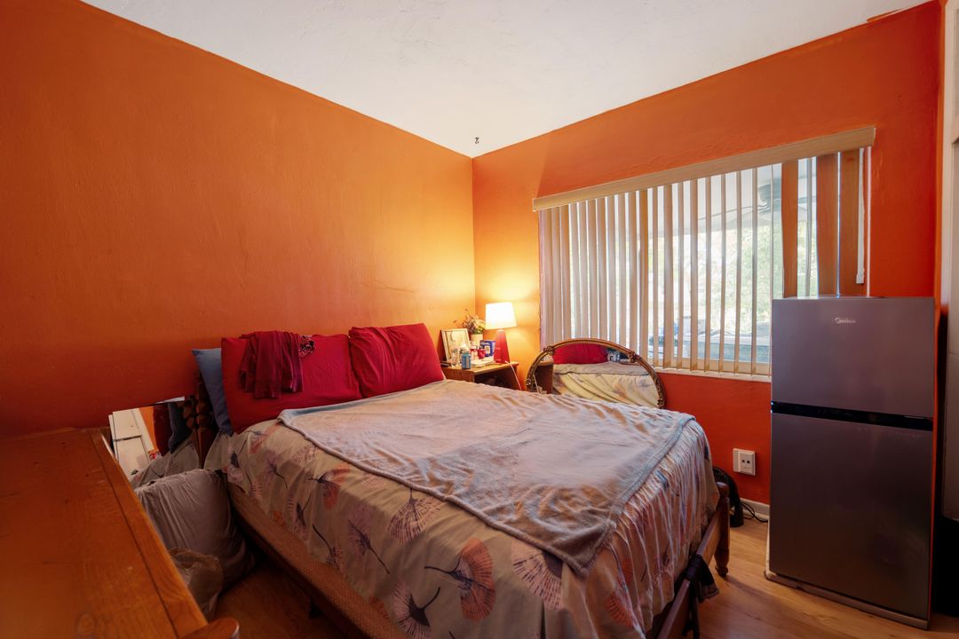 For Sale: $529,999 (3 beds, 2 baths, 1930 Square Feet)