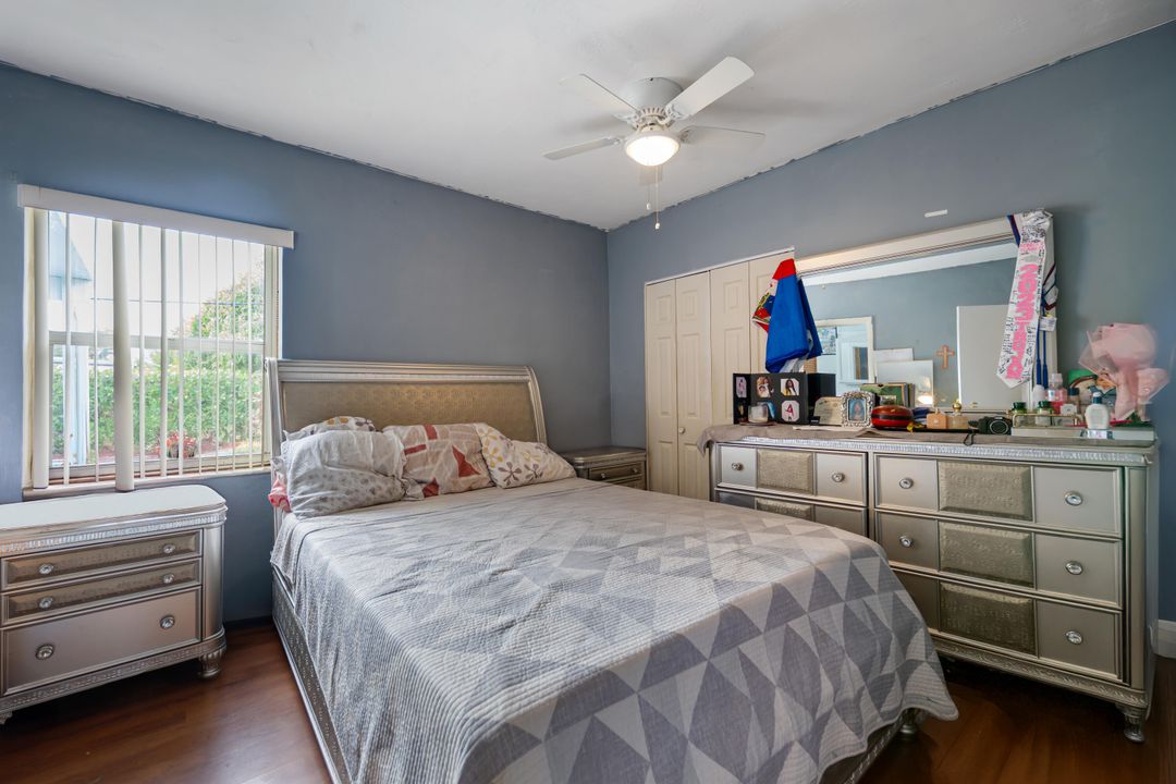 For Sale: $529,999 (3 beds, 2 baths, 1930 Square Feet)