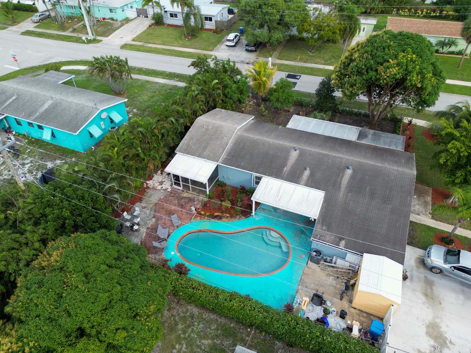 For Sale: $529,999 (3 beds, 2 baths, 1930 Square Feet)