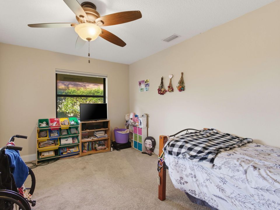 En Venta: $874,900 (5 camas, 3 baños, 2975 Pies cuadrados)