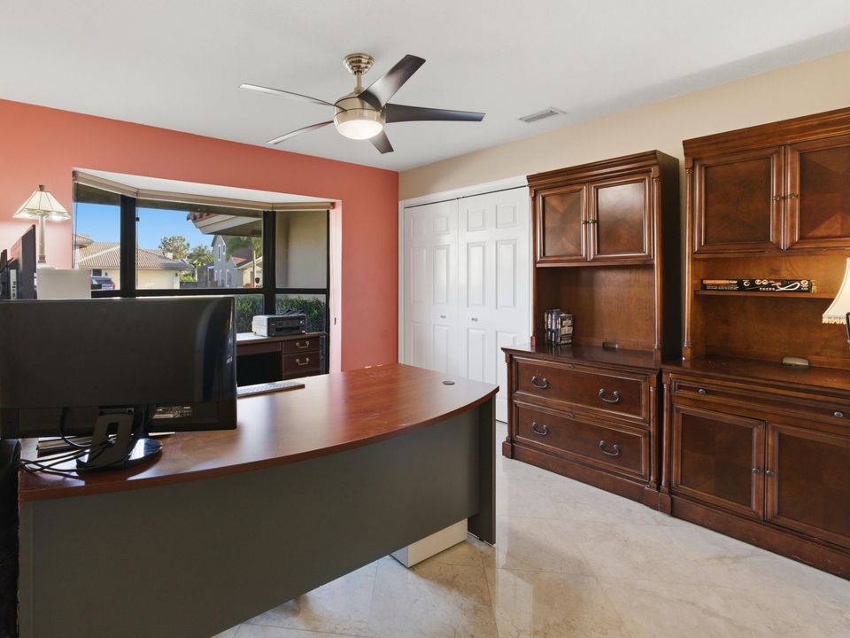 En Venta: $874,900 (5 camas, 3 baños, 2975 Pies cuadrados)