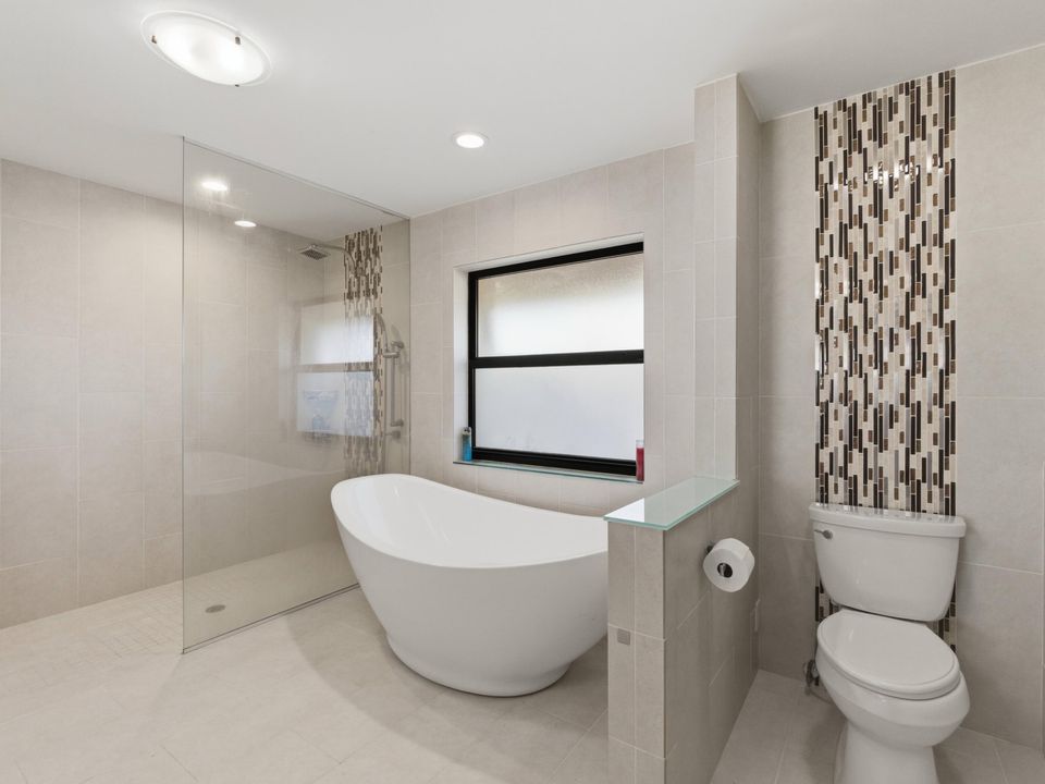 En Venta: $874,900 (5 camas, 3 baños, 2975 Pies cuadrados)