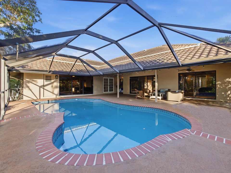 En Venta: $874,900 (5 camas, 3 baños, 2975 Pies cuadrados)