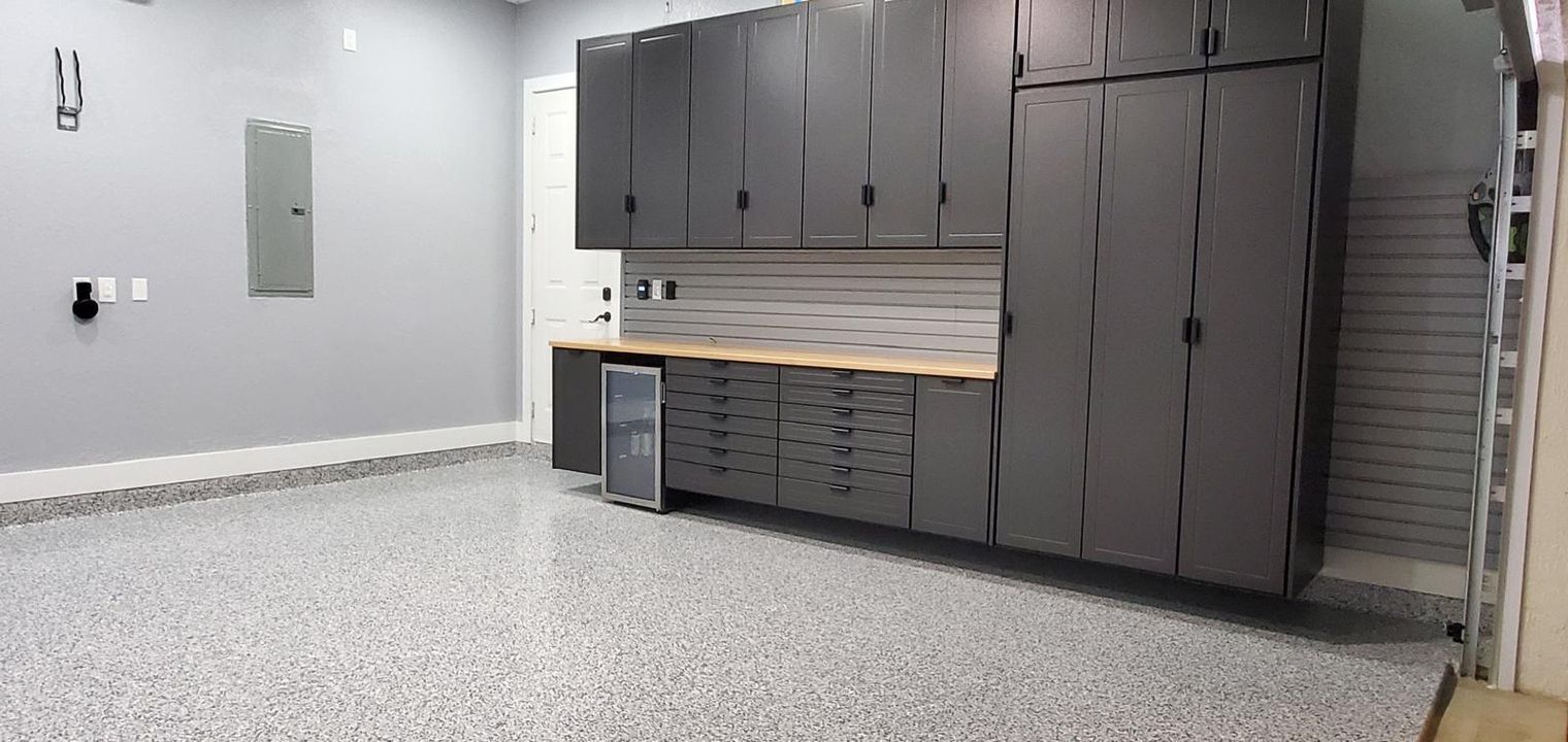 出租: $5,200 (4 贝兹, 2 浴室, 2655 平方英尺)