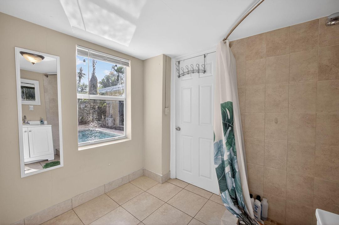 待售: $549,900 (3 贝兹, 2 浴室, 1324 平方英尺)