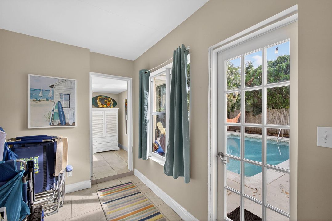 待售: $549,900 (3 贝兹, 2 浴室, 1324 平方英尺)