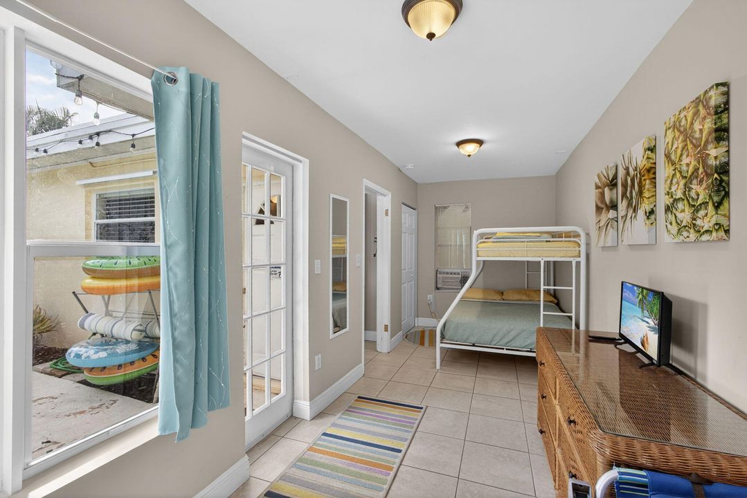 待售: $549,900 (3 贝兹, 2 浴室, 1324 平方英尺)