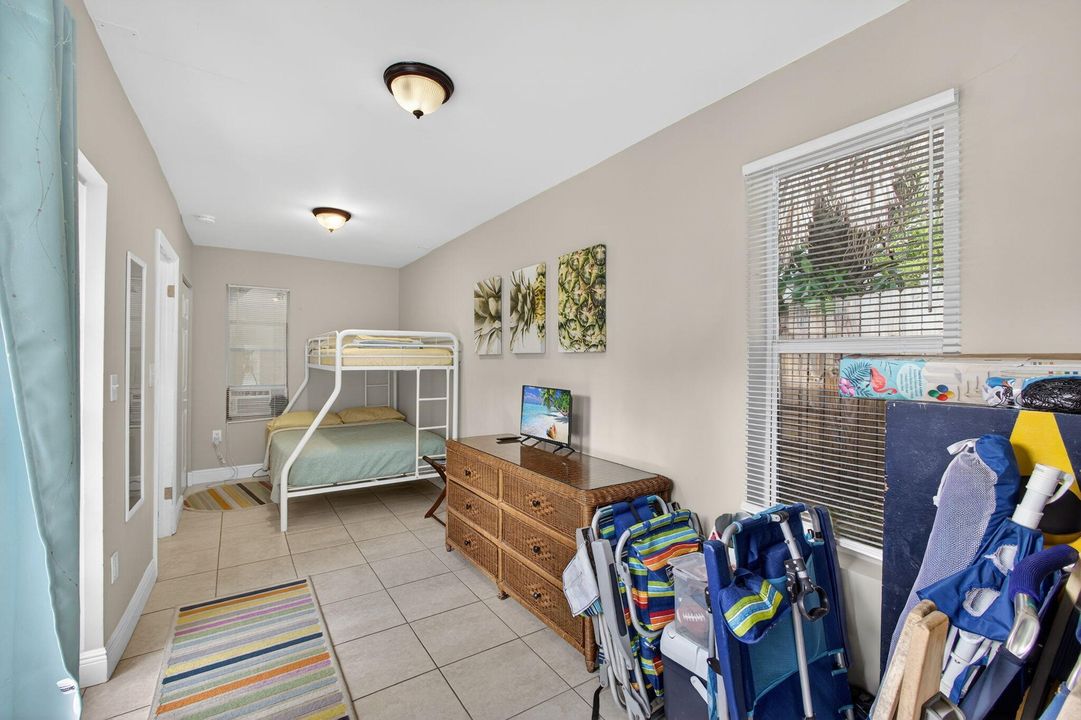 待售: $549,900 (3 贝兹, 2 浴室, 1324 平方英尺)