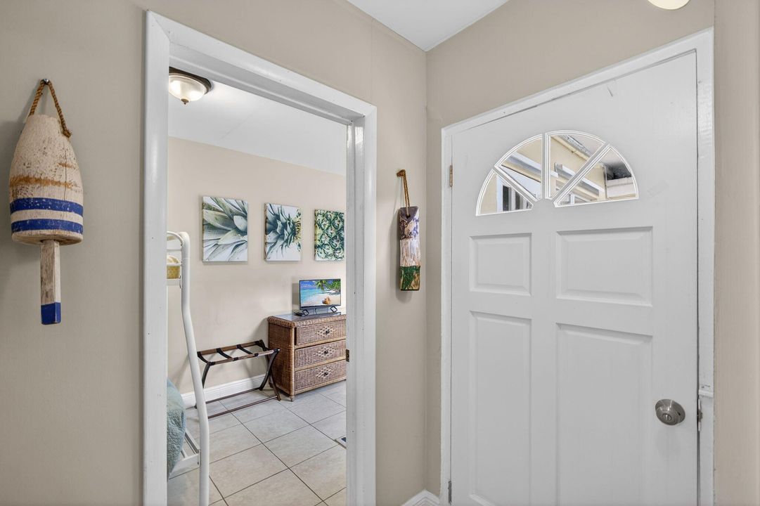 待售: $549,900 (3 贝兹, 2 浴室, 1324 平方英尺)