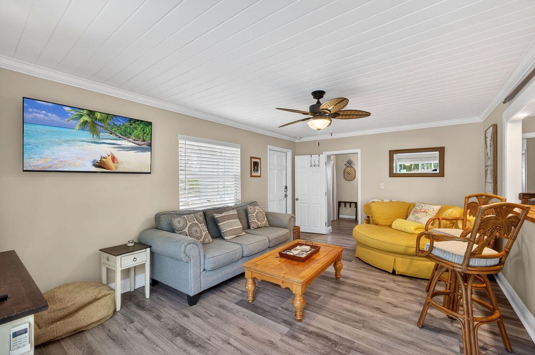 待售: $549,900 (3 贝兹, 2 浴室, 1324 平方英尺)