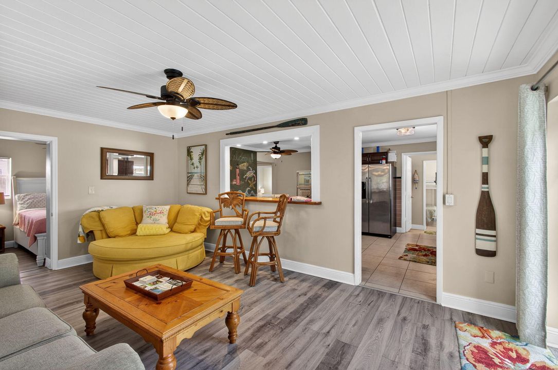 待售: $549,900 (3 贝兹, 2 浴室, 1324 平方英尺)