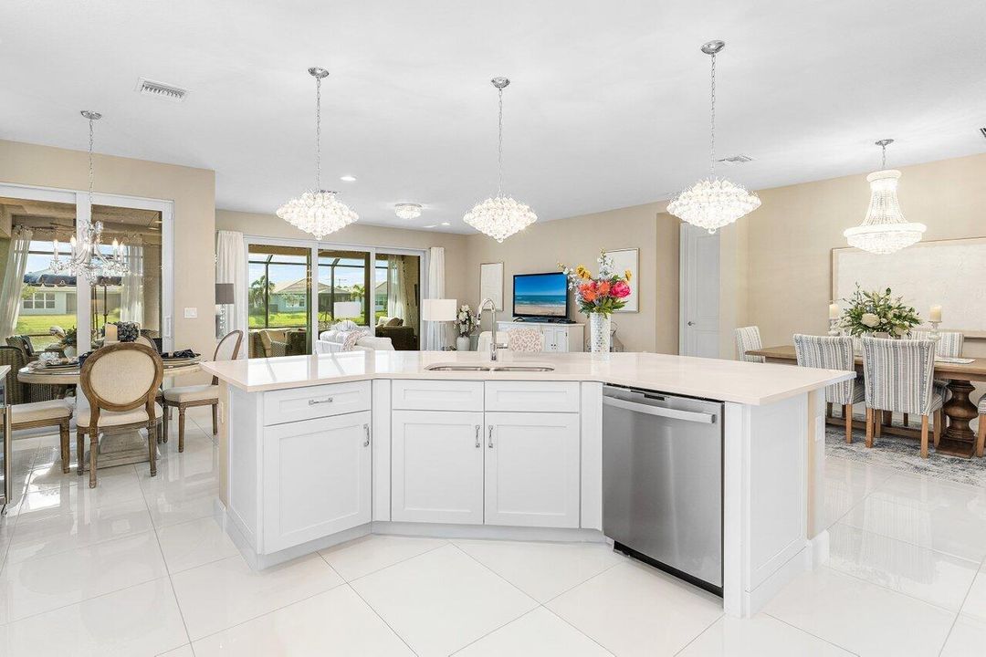 For Sale: $949,100 (4 beds, 3 baths, 2358 Square Feet)