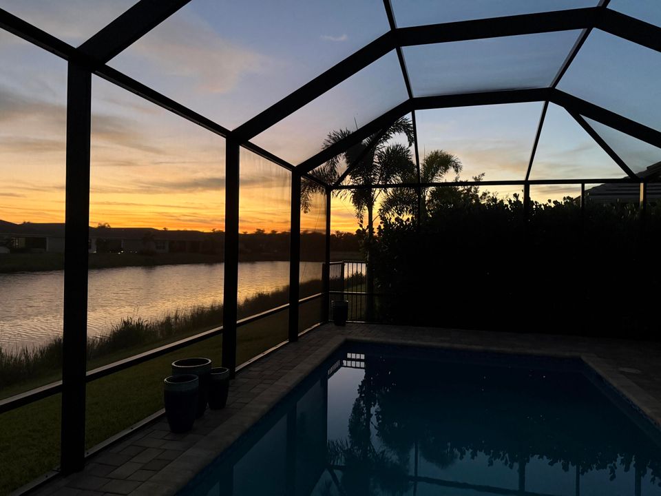 For Sale: $949,100 (4 beds, 3 baths, 2358 Square Feet)