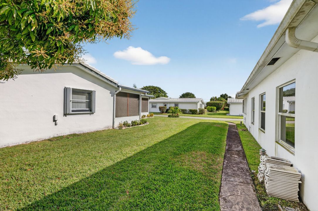 Под контрактом: $352,700 (2 спален, 2 ванн, 1617 Квадратных фут)