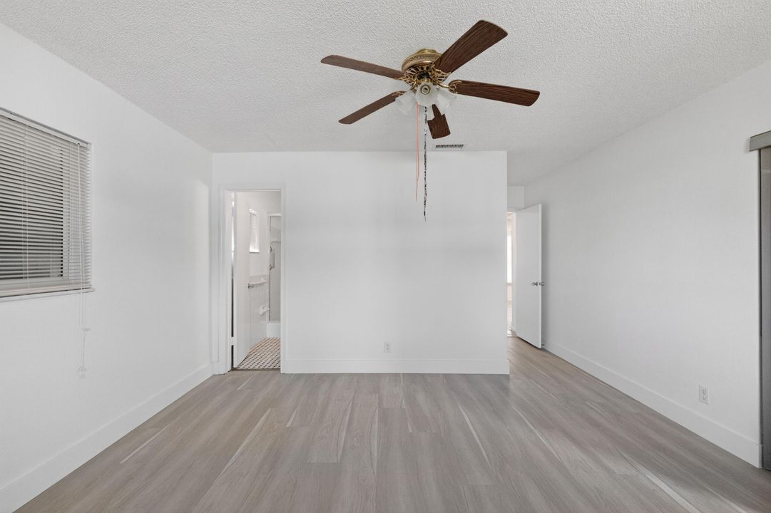 Под контрактом: $352,700 (2 спален, 2 ванн, 1617 Квадратных фут)