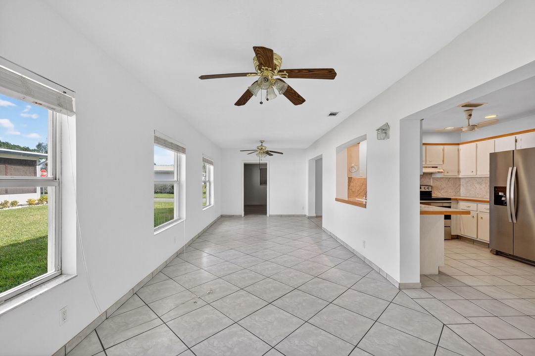 Под контрактом: $352,700 (2 спален, 2 ванн, 1617 Квадратных фут)