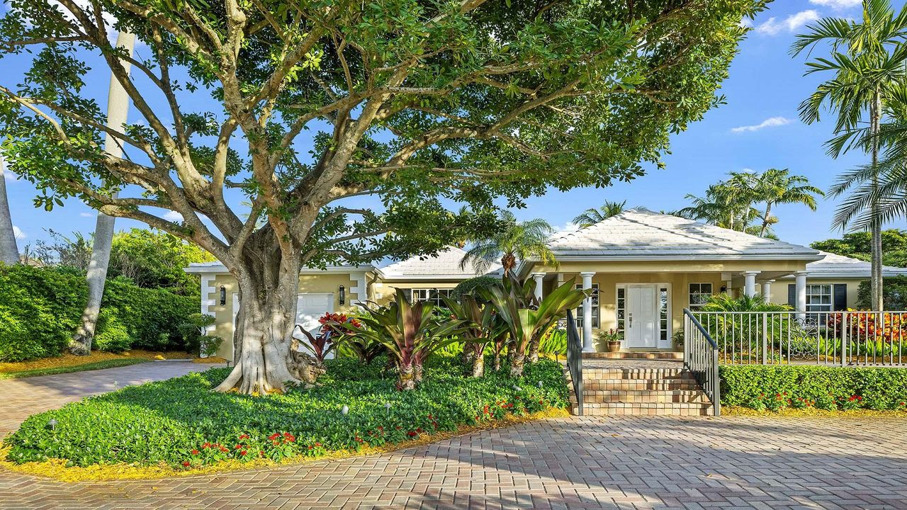 For Sale: $4,999,500 (4 beds, 3 baths, 3080 Square Feet)