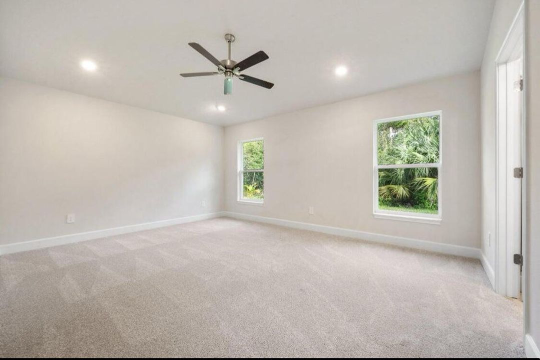 Active With Contract: $374,652 (3 beds, 2 baths, 1780 Square Feet)