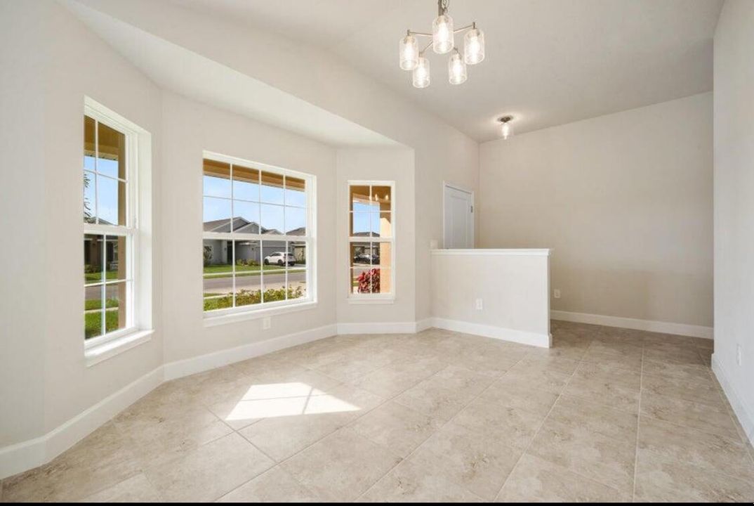 Active With Contract: $374,652 (3 beds, 2 baths, 1780 Square Feet)