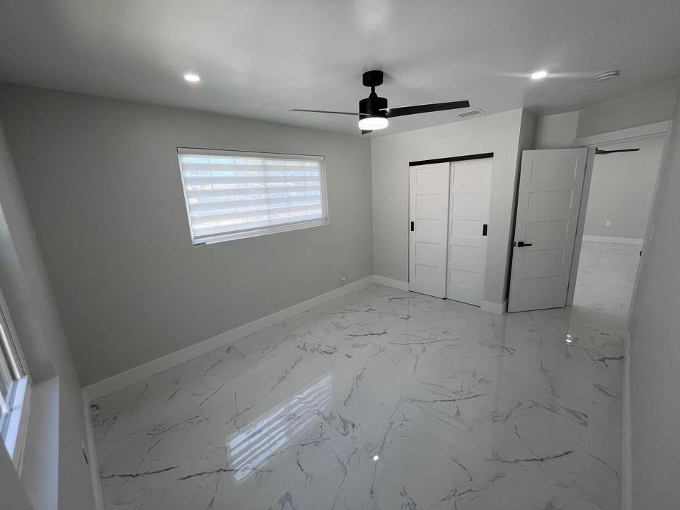 En Renta: $4,950 (2 camas, 2 baños, 1657 Pies cuadrados)