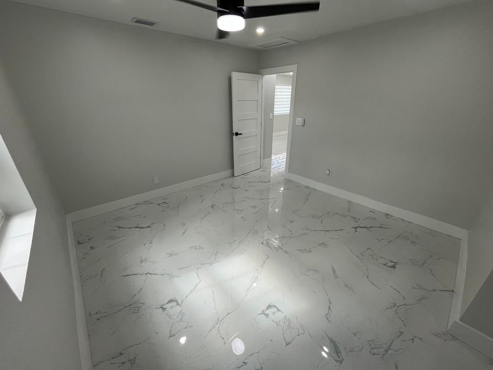 En Renta: $4,950 (2 camas, 2 baños, 1657 Pies cuadrados)