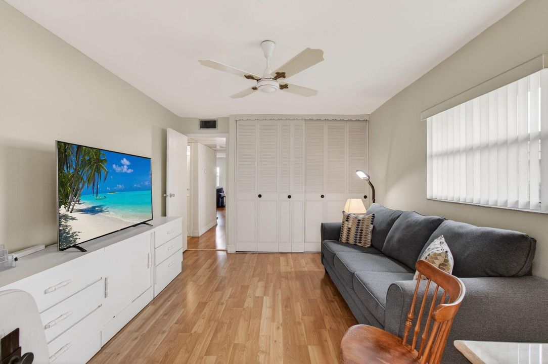 For Sale: $89,000 (2 beds, 2 baths, 880 Square Feet)