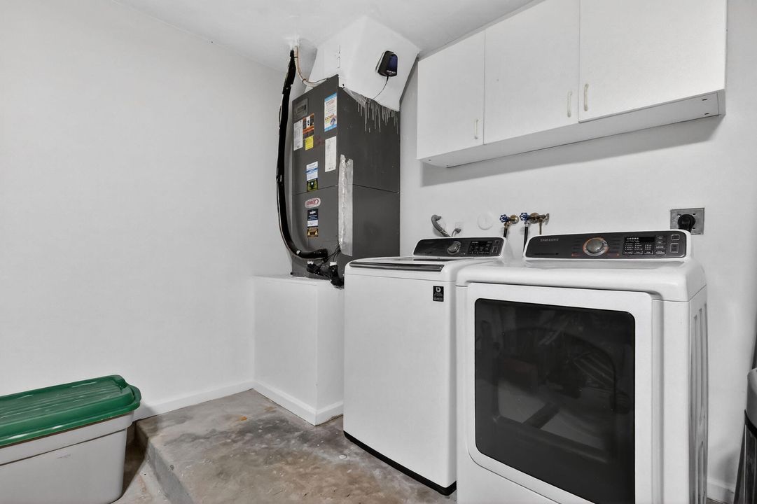 For Sale: $589,000 (3 beds, 2 baths, 1681 Square Feet)