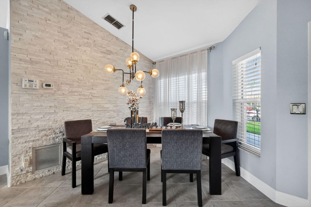 For Sale: $589,000 (3 beds, 2 baths, 1681 Square Feet)