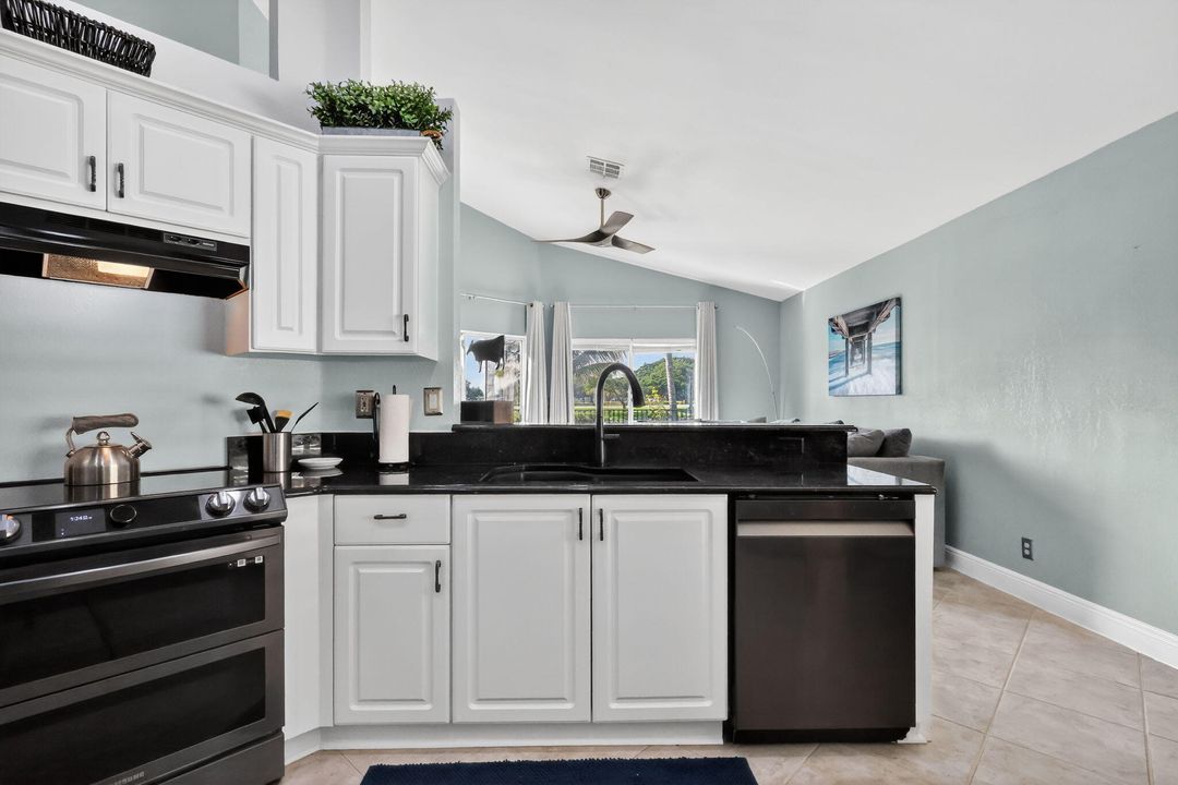 For Sale: $589,000 (3 beds, 2 baths, 1681 Square Feet)