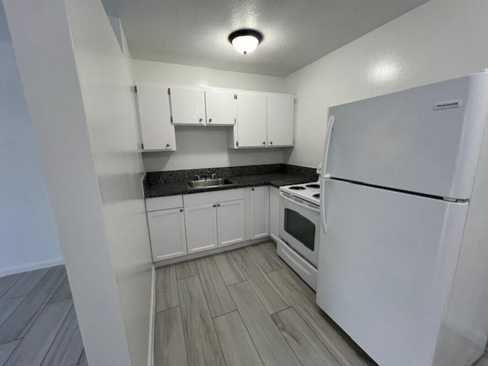 En Renta: $1,595 (1 camas, 1 baños, 700 Pies cuadrados)