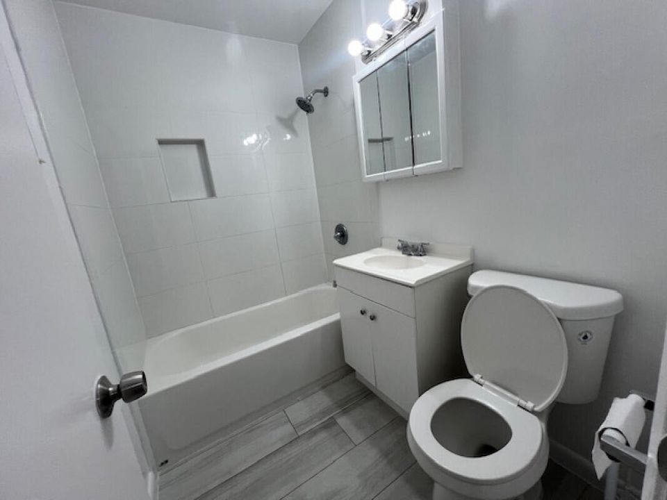 En Renta: $1,595 (1 camas, 1 baños, 700 Pies cuadrados)