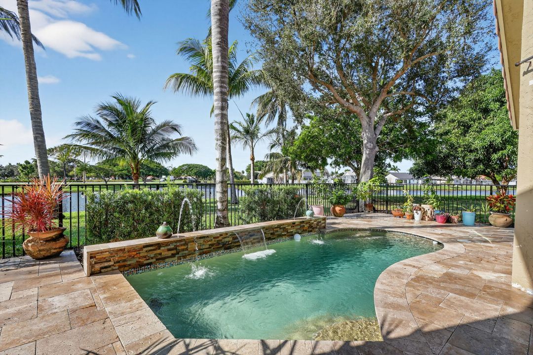 For Sale: $589,000 (3 beds, 2 baths, 1681 Square Feet)