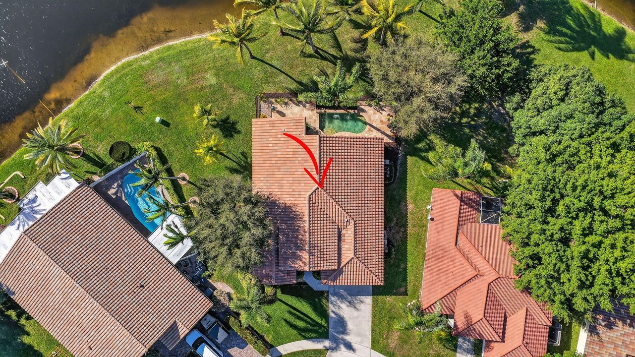 For Sale: $589,000 (3 beds, 2 baths, 1681 Square Feet)