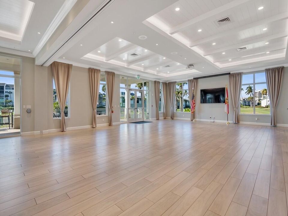 待售: $364,900 (2 贝兹, 2 浴室, 1184 平方英尺)