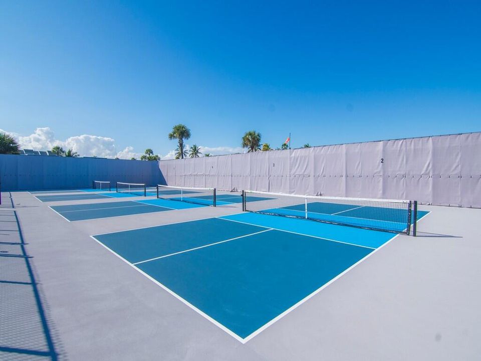 待售: $364,900 (2 贝兹, 2 浴室, 1184 平方英尺)