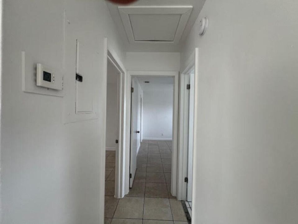 出租: $1,825 (2 贝兹, 1 浴室, 648 平方英尺)