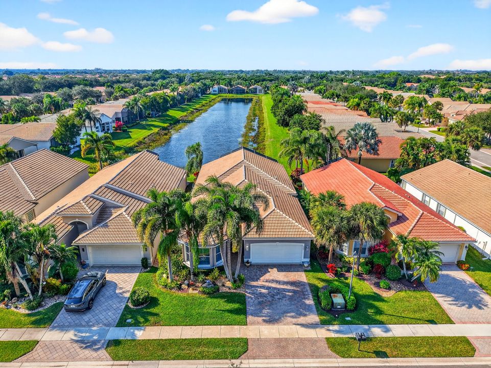 En Venta: $699,000 (4 camas, 2 baños, 2285 Pies cuadrados)