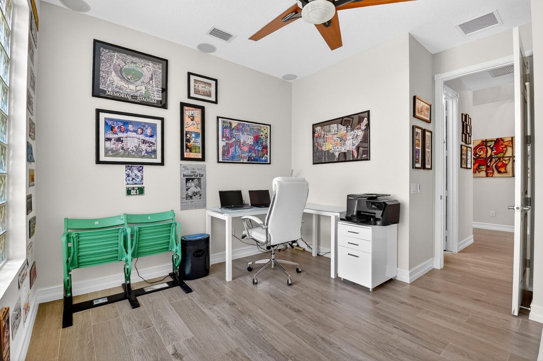 En Venta: $699,000 (4 camas, 2 baños, 2285 Pies cuadrados)