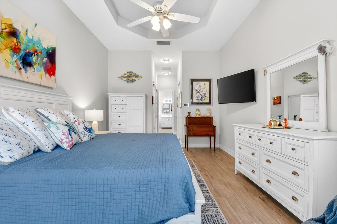 En Venta: $699,000 (4 camas, 2 baños, 2285 Pies cuadrados)