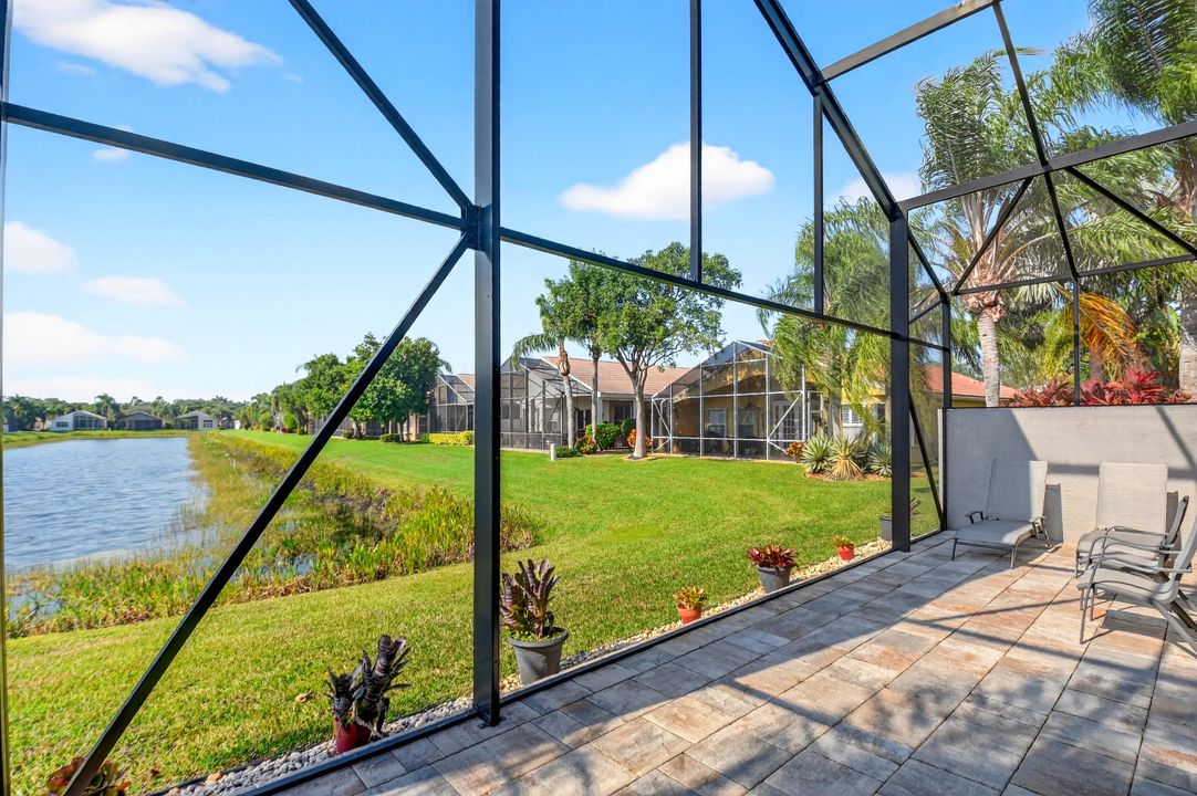 En Venta: $699,000 (4 camas, 2 baños, 2285 Pies cuadrados)