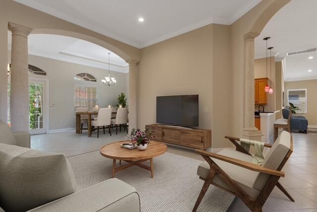 For Sale: $499,900 (3 beds, 3 baths, 2447 Square Feet)